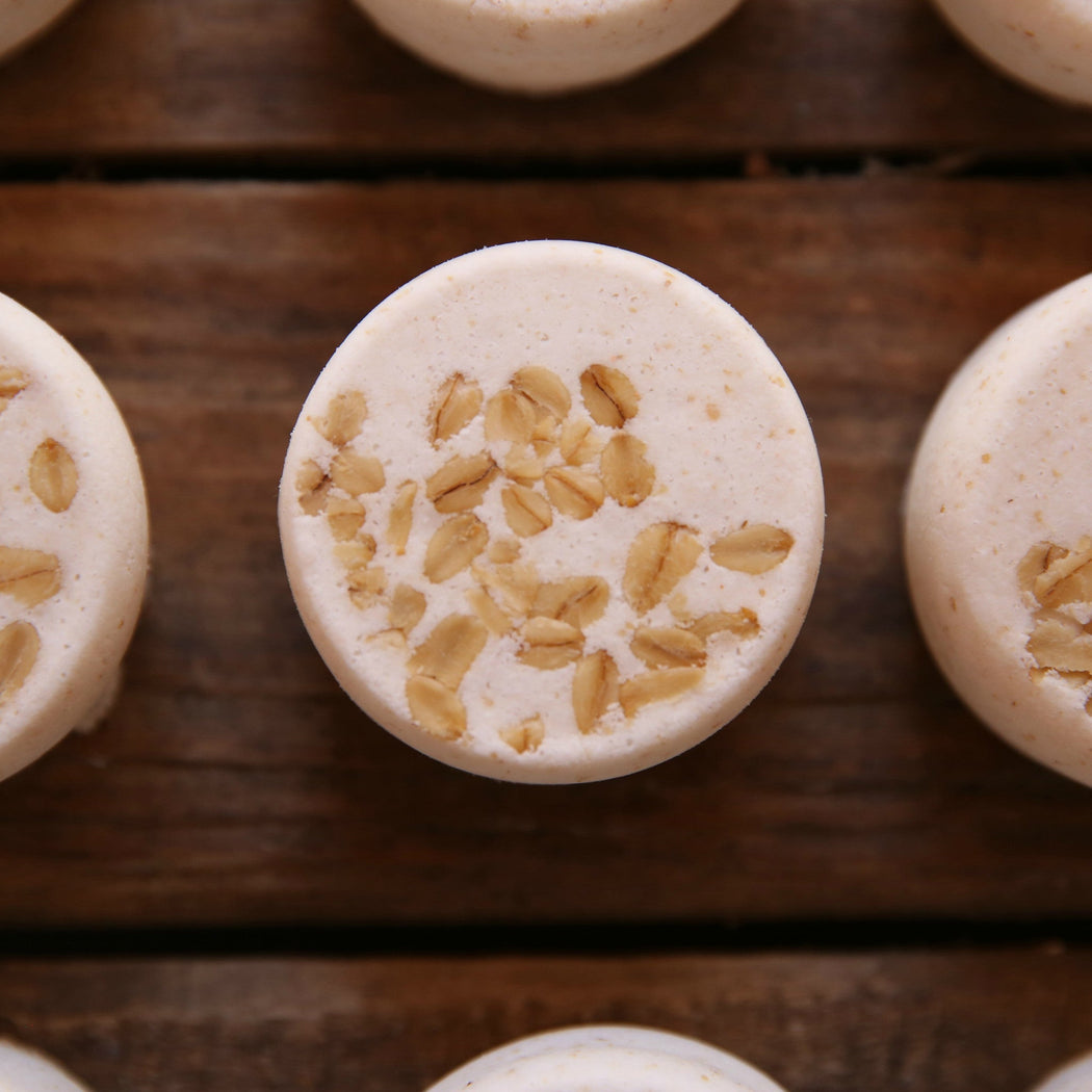 Oatmeal Milk & Honey Bath Bomb